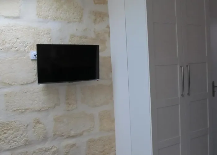 Apartament Cosy Sur Les Quais De Saint Michel