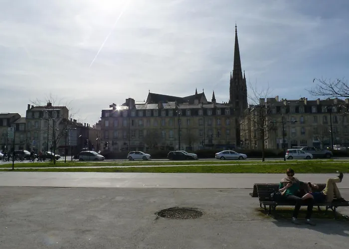 Cosy Sur Les Quais De Saint Michel *